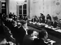 AFP / Les négociations de Grenelle, en Mai 68